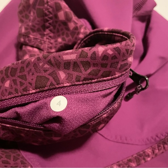 Lululemon Real Quick Run Crop Regal Plum Size 4 - Picture 7 of 16
